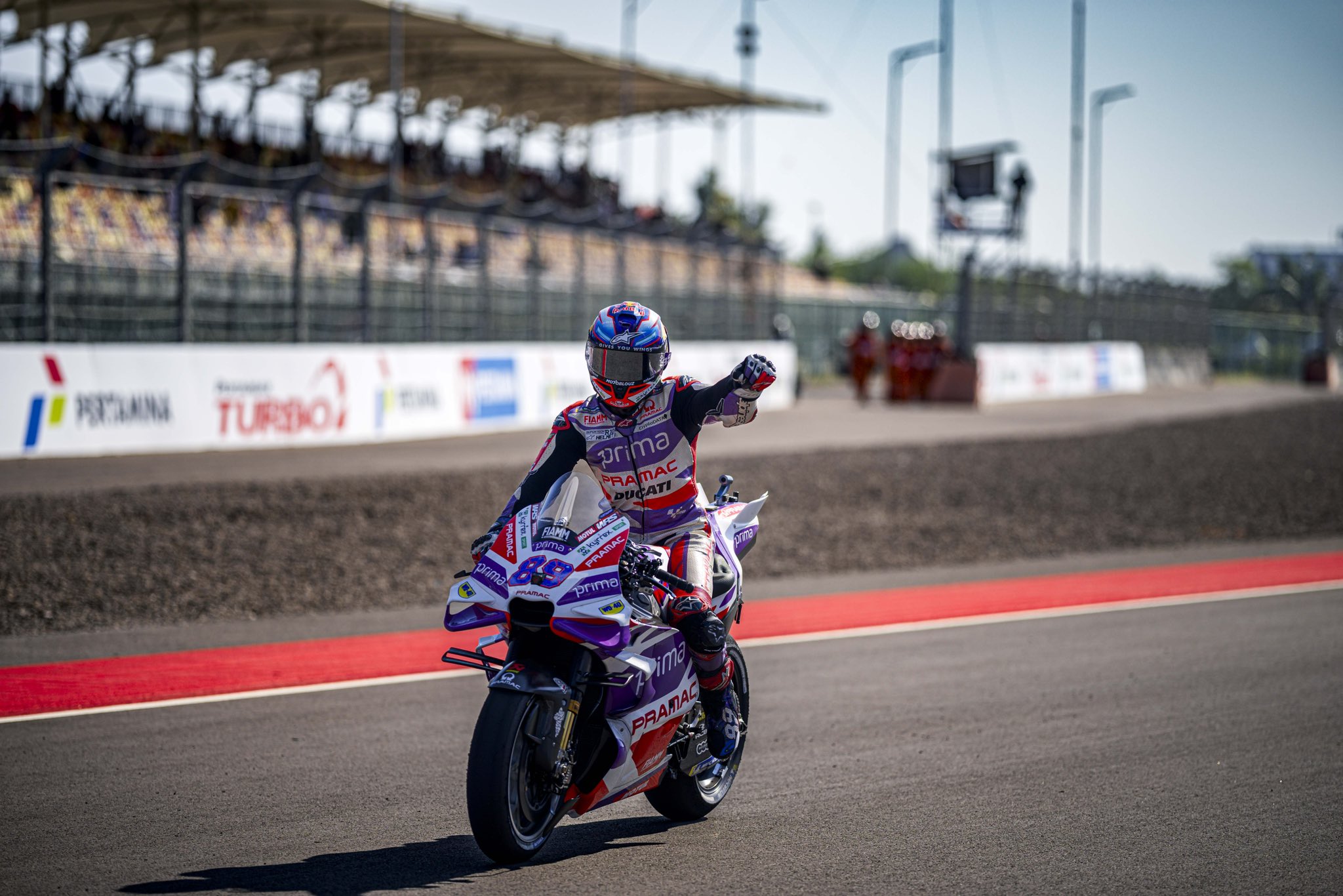 MotoGP Sprint Race Indonésie Coup double pour Jorge Martin à